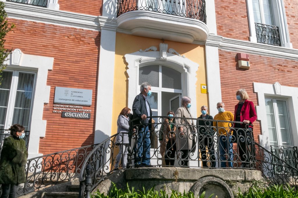 Alcaldesa, consejera y concejales visitan el CRIEME