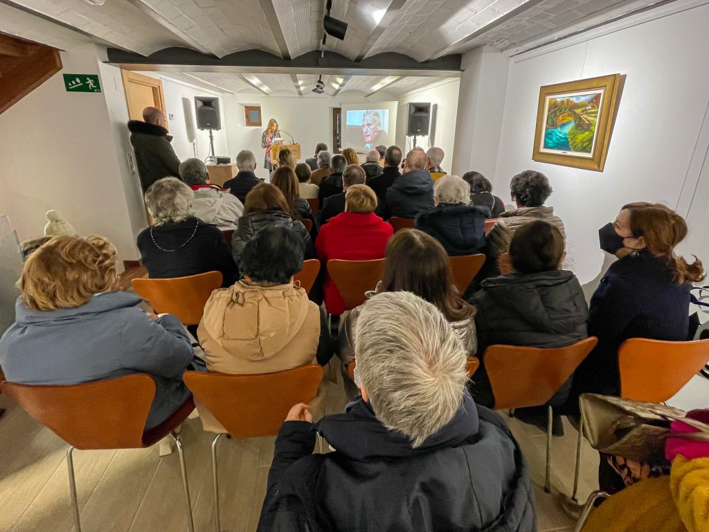 Acto de homenaje al hispanista Anthony Clarke en la reinaugurada Casa de Cultura