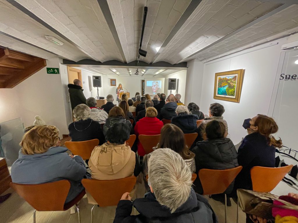 Acto de homenaje al hispanista Anthony Clarke en la reinaugurada Casa de Cultura