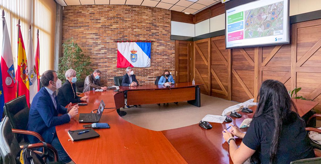 (ARCHIVO) Reunión de la Comisión de sondeos entre el Ayuntamiento de Polanco y Solvay