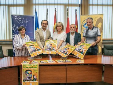 La alcaldesa y organizadores durante la presentación del Ciclo Coral Internacional de Polanco del pasado año