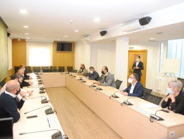 Reunión de alcaldes en Torrelavega ara tratar sobre el fututo del Torrebus