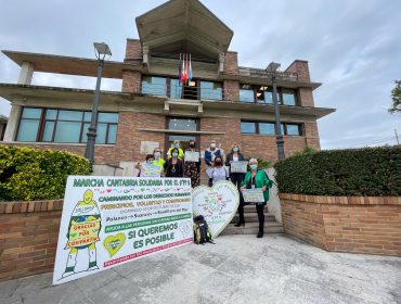 Presentación de la marcha del 0,77% con la presencia de representantes de Polanco, Suances y Santillana del Mar, así como de entidades sociales de los municipios