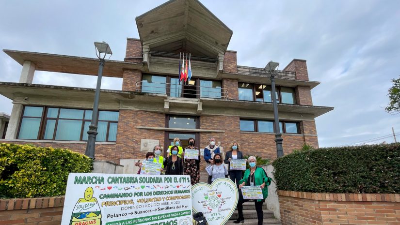 Presentación de la marcha del 0,77% con la presencia de representantes de Polanco, Suances y Santillana del Mar, así como de entidades sociales de los municipios