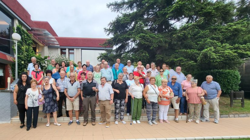 (Imagen de Archivo) Colectivo de mayores de Polanco durante sus últimas excursiones culturales a Frías y Tazones