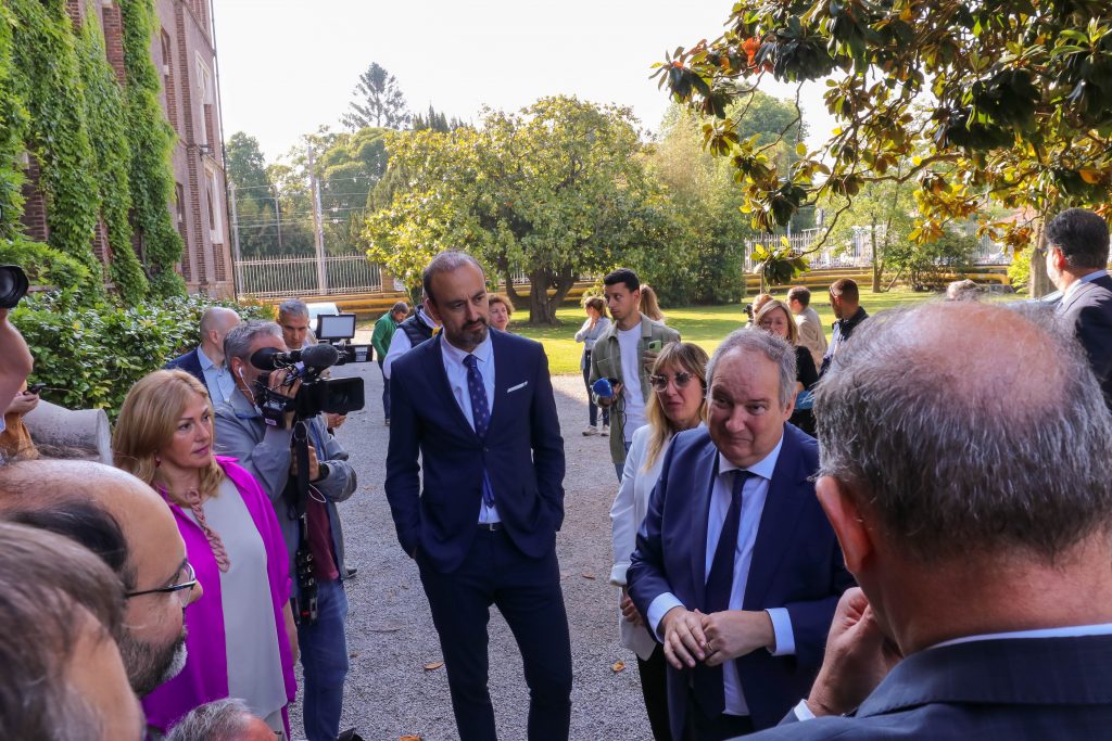 Visita Solvay ministro Industria Jordi Hereu Junio 2024