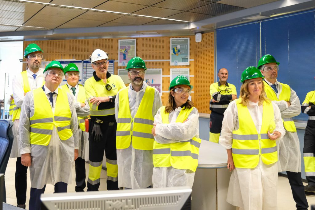 Visita Solvay ministro Industria Jordi Hereu Junio 2024
