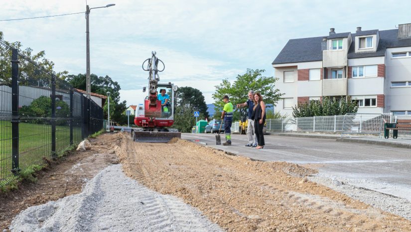 La alcaldesa y el concejal de Obras comprueban el desarrollo de los trabajos en Requejada