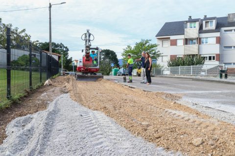 La alcaldesa y el concejal de Obras comprueban el desarrollo de los trabajos en Requejada