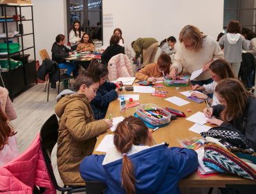 Jóvenes de Polanco realizando actividades formativas en la Casa Joven