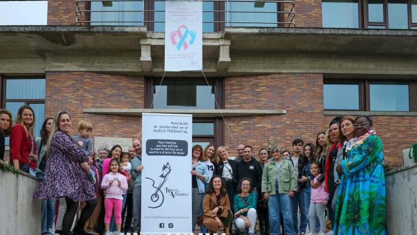 Madres, matronas y familias de toda Cantabria celebraron en Polanco un encuentro regional en recuerdo a los bebés fallecidos durante el embarazo o en sus primeras horas de vida