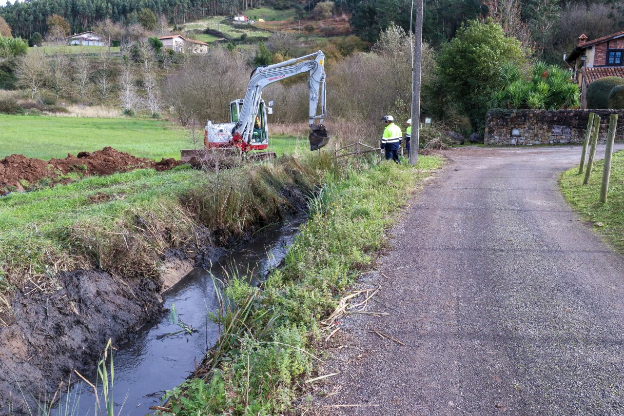 Trabajos de acondicionamiento en el entorno del Pozo Tremeo