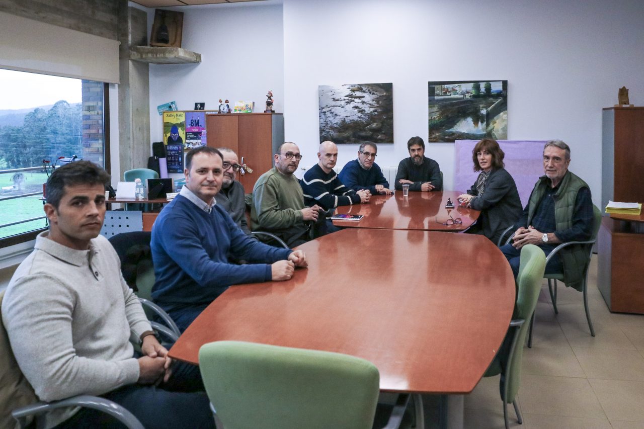 Reunión de la alcaldesa de Polanco con el comité de empresa de Solvay en Barreda