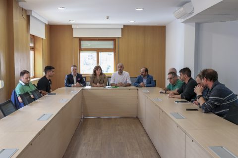 Reunión de los alcaldes de Polanco, Torrelavega y San Felices con el comité de empresa de Solvay