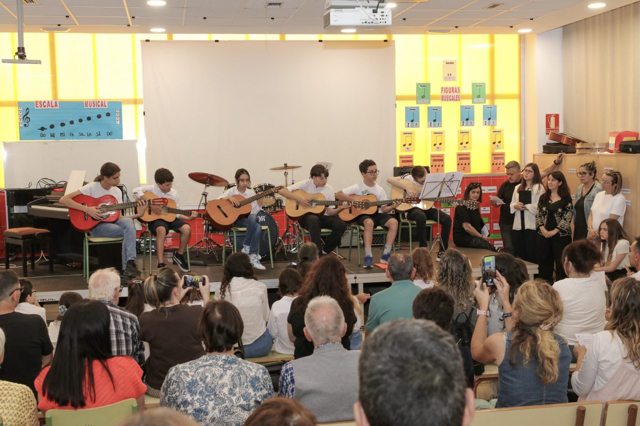 Alumnos de la Escuela de Música de Polanco durante el concierto del final del curso pasado